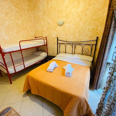 Botel Inn Rome Bagian luar foto