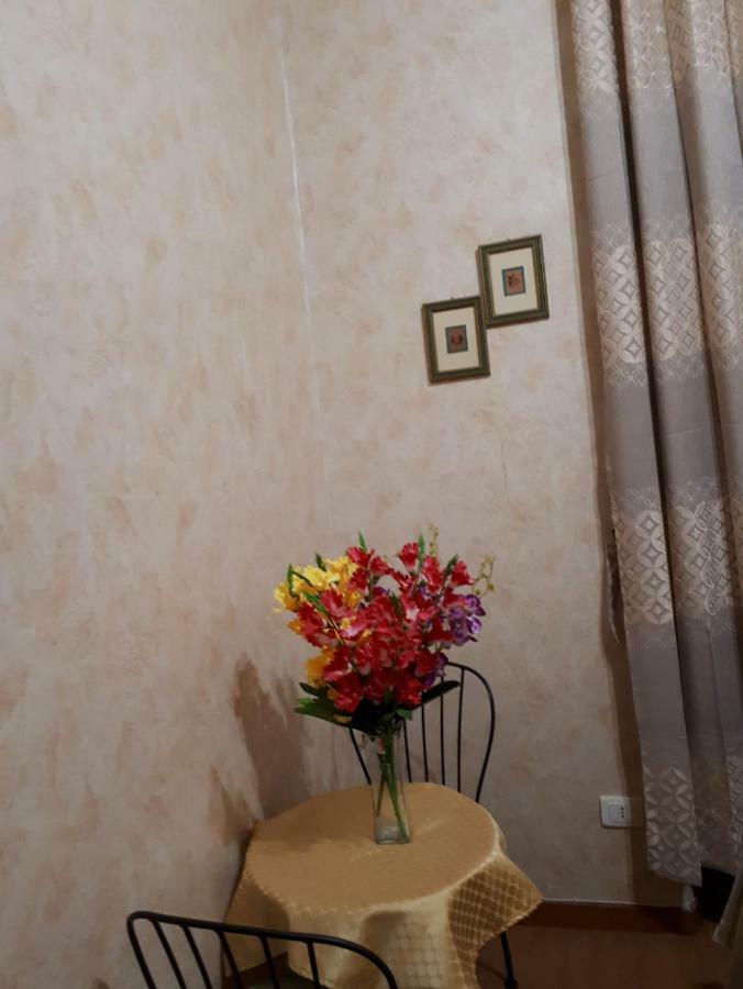 Botel Inn Rome Bagian luar foto