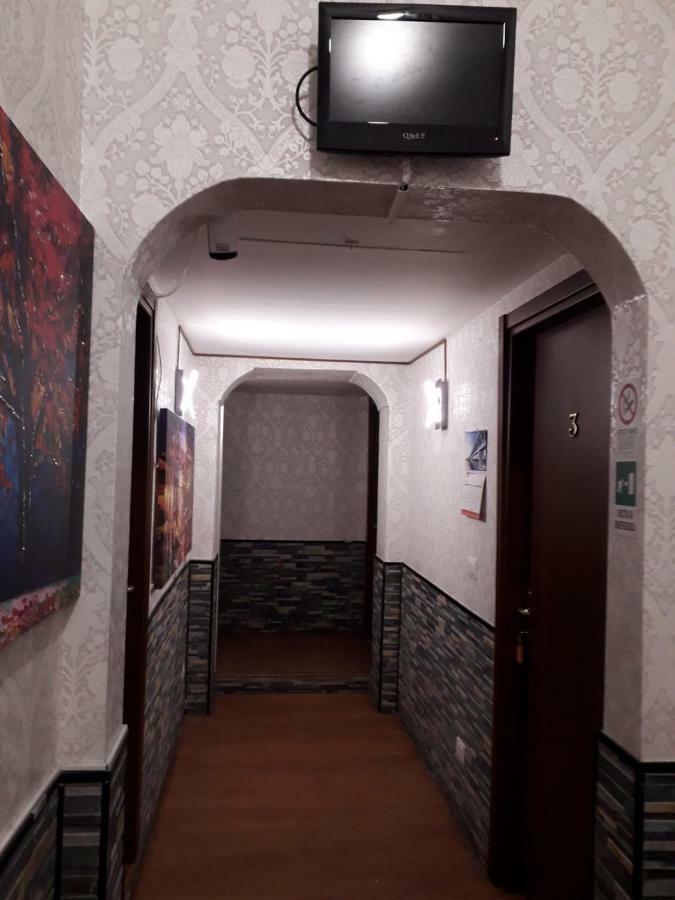 Botel Inn Rome Bagian luar foto